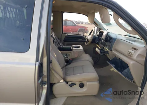 2005 Ford F-250 Lariat/Xl/Xlt z USA, uszkodzony, nr VIN 1FTSX20Y55EC30262